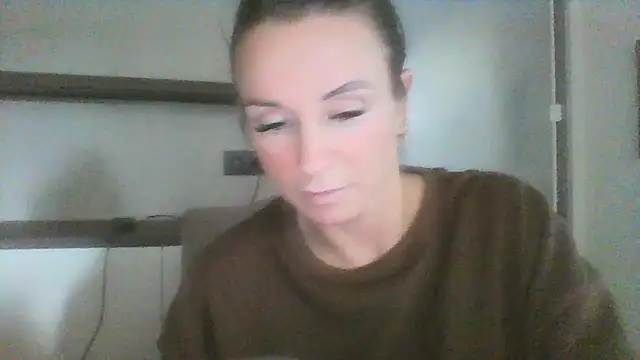 Justnani001 online show from October 4, 2025, 9:55 am