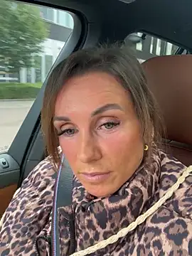 Justnani001 online show from September 13, 2025, 11:32 am