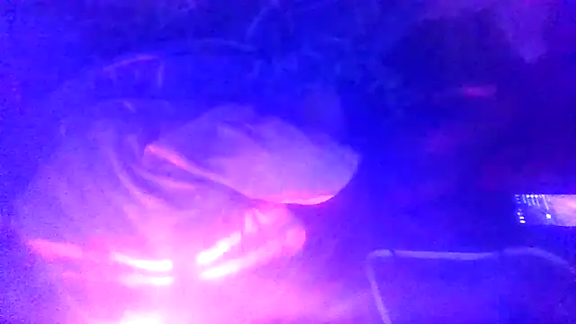 prettymaa online show from December 15, 2025, 10:26 pm