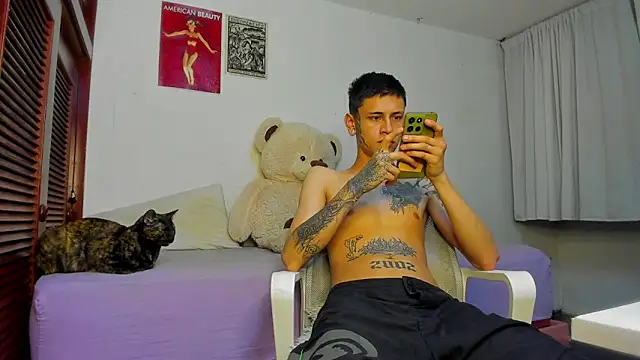 cold snow013 online show from October 26, 2025, 8:48 am