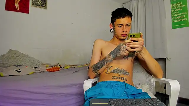 cold snow013 online show from October 25, 2025, 7:29 am