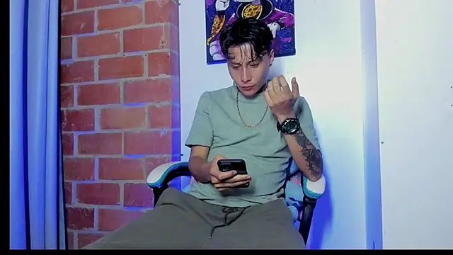 anaximandro hot online show from April 4, 2026, 3:46 am