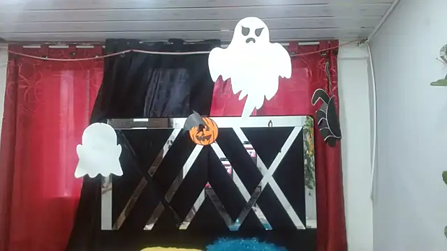 canelasexy 1 online show from October 10, 2025, 8:20 pm