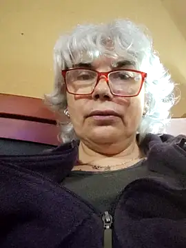 Snapshot of Lady_Silver chatting on October 28, 2025, 12:55 am Lady Silver online show from October 28, 2025, 12:55 am