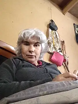 Snapshot of Lady_Silver chatting on September 26, 2025, 9:43 pm Lady Silver online show from September 26, 2025, 9:43 pm