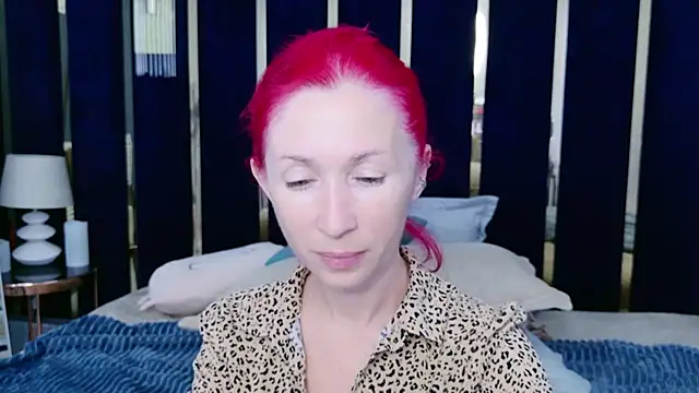 Sofia Lix online show from September 12, 2025, 5:45 pm