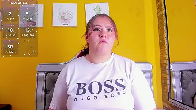 Snapshot of Miiafoox chatting on September 22, 2025, 5:30 pm Miiafoox online show from September 22, 2025, 5:30 pm