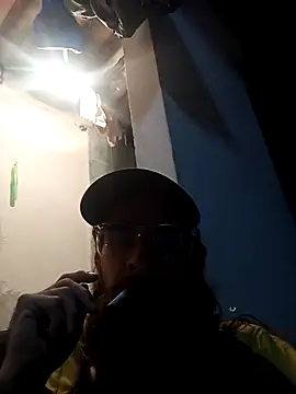 hairy mannn online show from November 16, 2025, 3:33 am