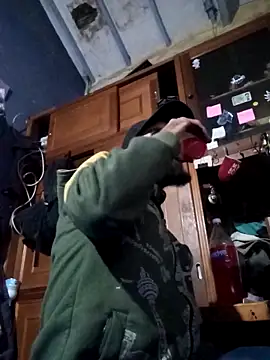 hairy mannn online show from November 21, 2025, 2:10 am