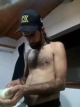 Snapshot of hairy_mannn chatting on February 11, 2026, 2:50 pm hairy mannn online show from February 11, 2026, 2:50 pm