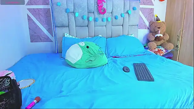 christopher Hot online show from March 28, 2026, 8:43 pm