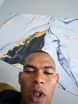 Snapshot of LuciousLyon chatting on October 29, 2025, 10:42 pm LuciousLyon online show from October 29, 2025, 10:42 pm