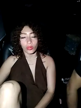 roxyrougee online show from September 14, 2025, 3:18 am