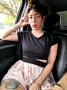 roxyrougee online show from November 28, 2025, 7:58 pm