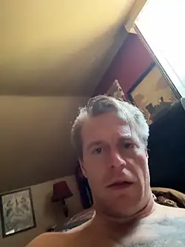 DILFiGuess11 online show from April 7, 2026, 5:04 pm