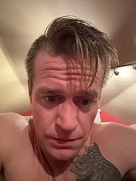 DILFiGuess11 online show from January 14, 2026, 3:21 am