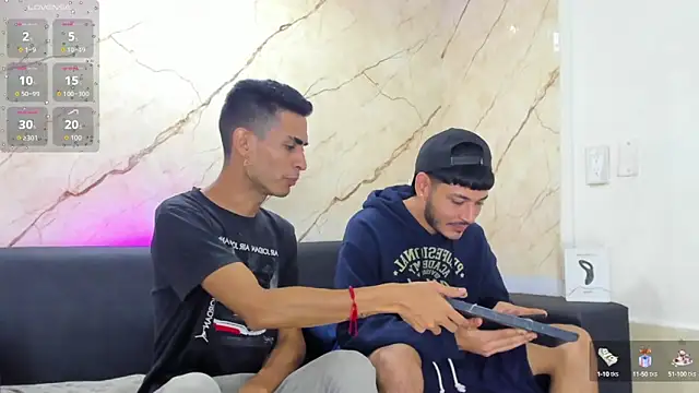 Golldens Dreamss online show from September 29, 2025, 8:03 pm