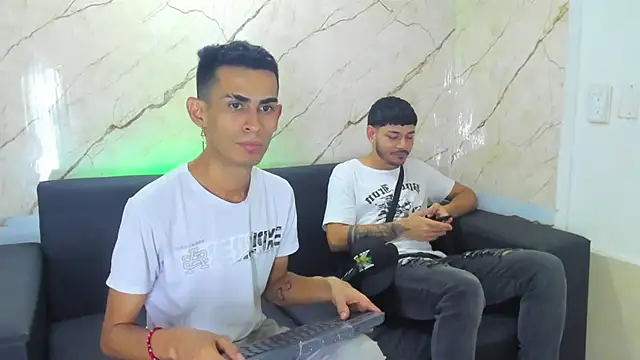 Golldens Dreamss online show from September 26, 2025, 7:21 pm