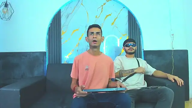 Golldens Dreamss online show from November 23, 2025, 11:53 am