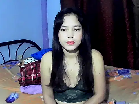 xmaldita18 online show from December 5, 2025, 5:55 pm