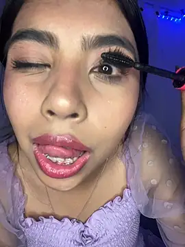 Snapshot of DianeSuns_ chatting on February 11, 2026, 3:39 am DianeSuns online show from February 11, 2026, 3:39 am