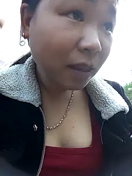 may-squirl online show from November 16, 2025, 5:34 am