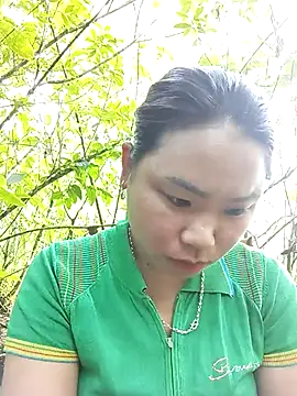 may-squirl online show from September 15, 2025, 1:06 am