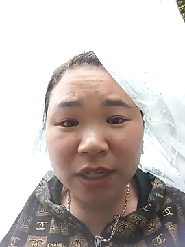 may-squirl online show from November 17, 2025, 4:38 am