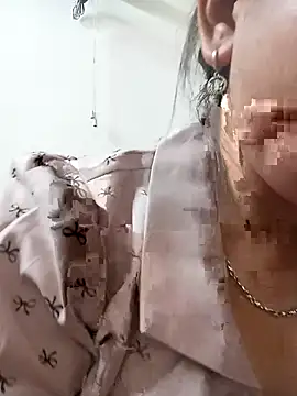 may-squirl online show from September 21, 2025, 1:16 pm