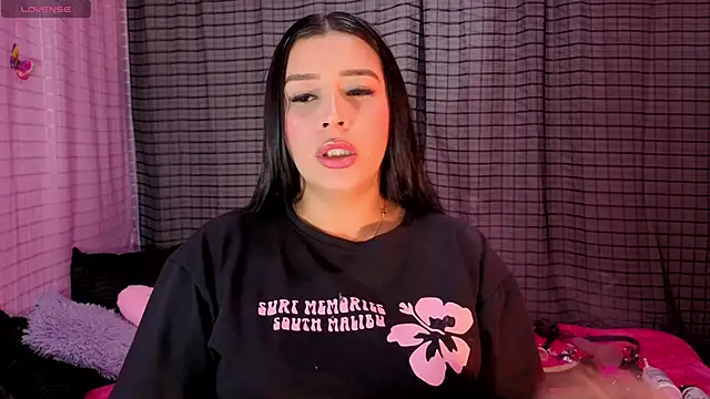 Kayleemorales online show from September 9, 2025, 6:39 pm