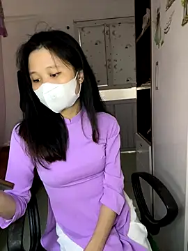  Mon 23 online show from December 1, 2025, 6:58 am