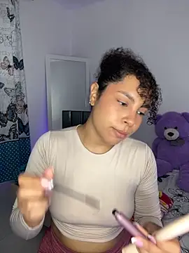 ViolettaMiller  online show from November 7, 2025, 1:15 pm