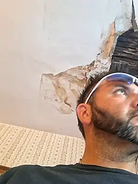 Bush smusher online show from October 19, 2025, 10:12 pm