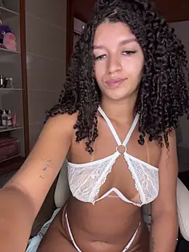 larajuli online show from July 3, 2026, 5:41 pm