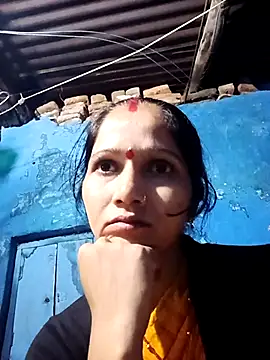 Jooli xx online show from October 12, 2025, 12:50 pm