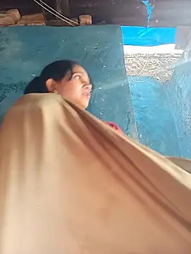 Jooli xx online show from February 9, 2026, 3:48 am