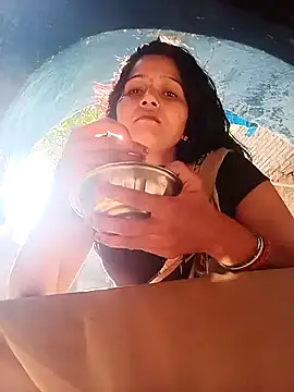 Jooli xx online show from February 14, 2026, 3:51 am