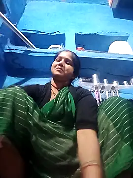 Jooli xx online show from April 7, 2026, 12:23 am