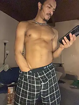 TRILLAHUNG online show from February 14, 2026, 5:40 am