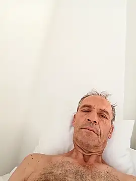 Meliwem12 online show from October 4, 2025, 7:54 am