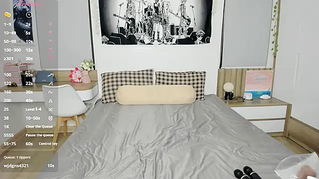 Snapshot of gabby_little chatting on February 28, 2026, 5:56 pm gabby little online show from February 28, 2026, 5:56 pm