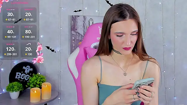 Snapshot of Alisha_Green chatting on November 3, 2025, 9:24 am Alisha Green online show from November 3, 2025, 9:24 am