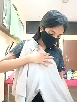 Snapshot of Hotty_Muskaan chatting on September 17, 2025, 9:11 am Hotty Muskaan online show from September 17, 2025, 9:11 am
