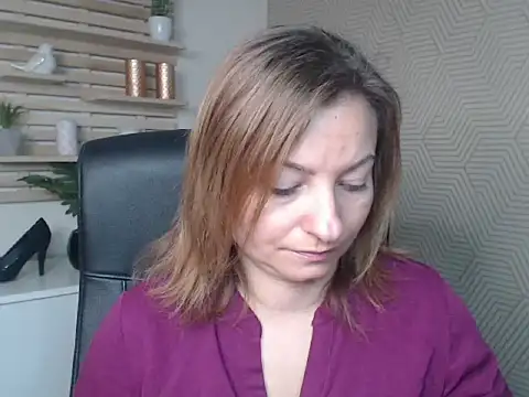 Snapshot of angelaSamt chatting on September 30, 2025, 5:35 am angelaSamt online show from September 30, 2025, 5:35 am