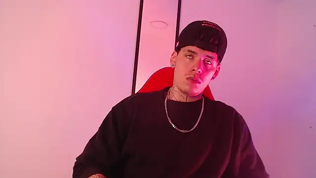 Snapshot of Anhonymus_ chatting on September 29, 2025, 3:46 am Anhonymus online show from September 29, 2025, 3:46 am