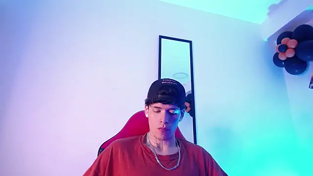 Snapshot of Anhonymus_ chatting on October 21, 2025, 3:39 am Anhonymus online show from October 21, 2025, 3:39 am