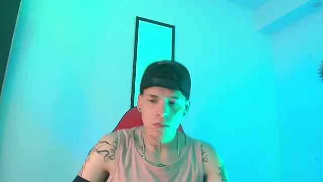 Snapshot of Anhonymus_ chatting on September 19, 2025, 3:54 am Anhonymus online show from September 19, 2025, 3:54 am