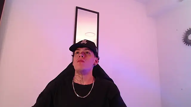 Snapshot of Anhonymus_ chatting on September 25, 2025, 3:45 am Anhonymus online show from September 25, 2025, 3:45 am