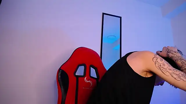 Snapshot of Anhonymus_ chatting on November 21, 2025, 4:55 am Anhonymus online show from November 21, 2025, 4:55 am