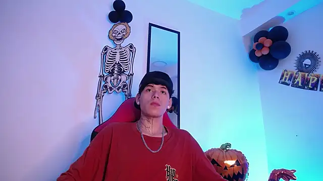 Snapshot of Anhonymus_ chatting on October 29, 2025, 3:38 am Anhonymus online show from October 29, 2025, 3:38 am